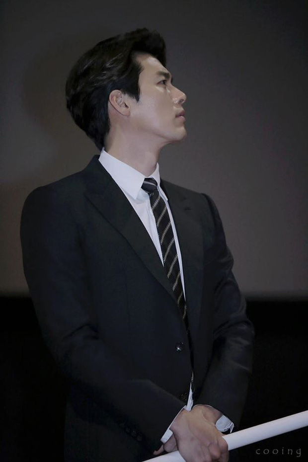Hyun Bin mỗi lần xuất hiện đều tựa tổng tài và chiếc mũi thì sắc như muốn 'đòi mạng' chị em 12