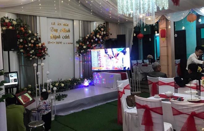 Duy Mạnh và Quỳnh Anh đám hỏi 2