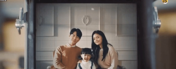 Lộ cảnh Kim Tae Hee ám ảnh chồng con mà như 'tấu hài', vào vai hồn ma nhưng vẫn 'sắc nước hương trời' 3