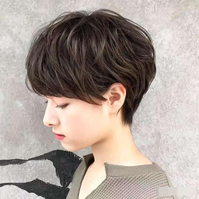 mặt tròn cổ ngắn nên để kiểu tóc nào 3