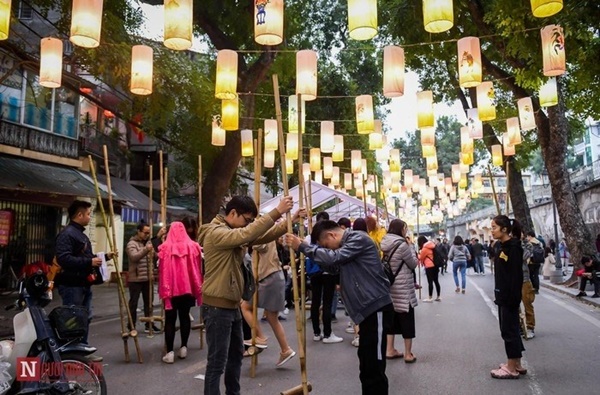phố đèn lồng 6