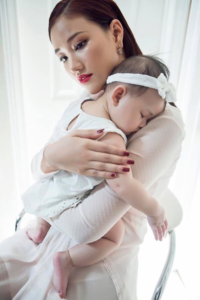 Maya đăng loạt ảnh kỉ niệm cùng nhắn gửi ngọt ngào tới con gái nhân sinh nhật 5 tuổi 4