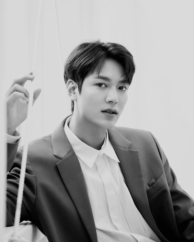 Hậu chia tay bạn trai, Mâu Thuỷ bất ngờ nhắn lời ngọt lịm với một nam tài tử Hàn Hậu chia tay bạn trai, Mâu Thuỷ bất ngờ nhắn lời ngọt lịm với một nam tài tử Hàn