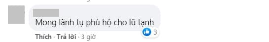 Khoảnh khắc xúc động người đàn ông che mũ cho tượng Bác trong mưa lũ 2