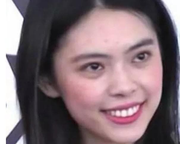 Sau 15 năm, ‘cô gái răng hô’ mới thực sự trưởng thành như thế này đây! Netizen ngạc nhiên: 'Đây không phải là Vương Tổ Hiền sao?' 1