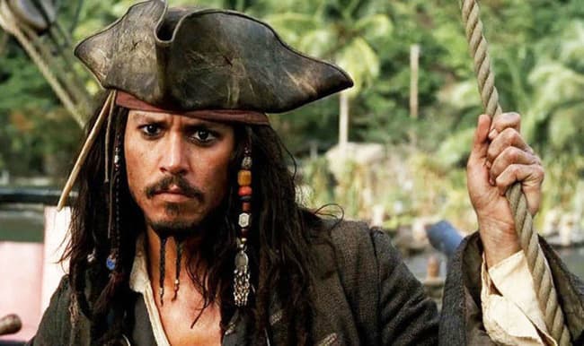 Johnny Depp bị đá khỏi phim mới vì thua kiện tại sao đánh vợ vẫn được khán giả bênh vực 8