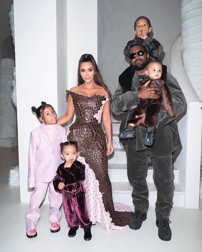 Tiết lộ nguyên nhân khiến Kim Kardashian dù đã 'ngấy tận cổ' Kanye West nhưng vẫn chưa thể dứt khoát ly hôn đức lang quân 6