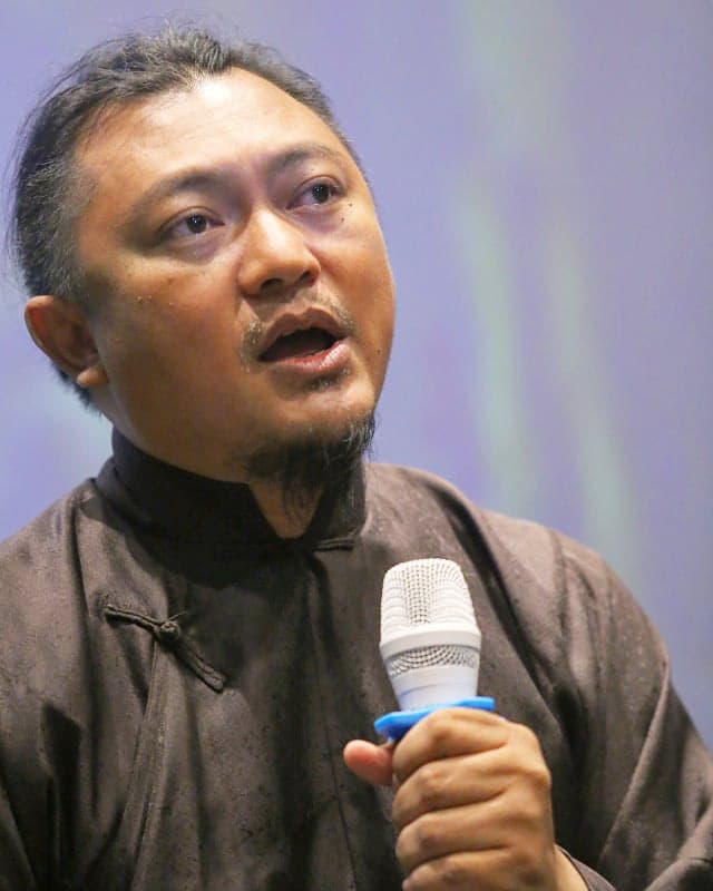 phan-gia-nhat-linh-161148210789520024502.jpg 0