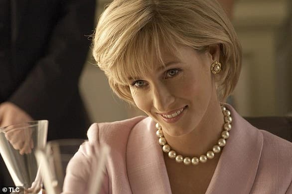 Hé lộ hình ảnh đầu tiên của mỹ nhân 'Chạng vạng' khi vào vai Công nương Diana 8