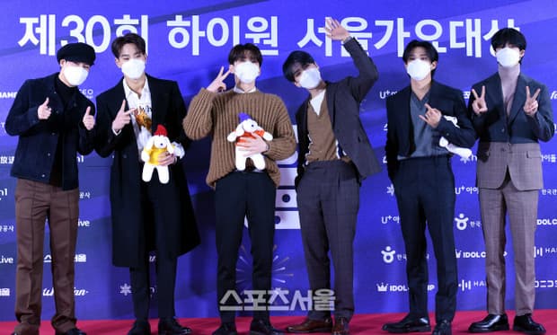 Dàn sao Kpop quy tụ tại thảm đỏ Seoul Music Awards 2021 0