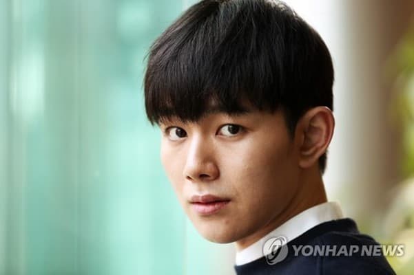 Rộ tin sao nhí quay lén tống tiền bạn gái là diễn viên 'Truyền thuyết Jumong', đóng em trai Yoon Eun Hye trong 'Hoàng Cung' 10