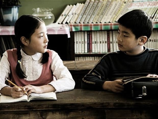 Rộ tin sao nhí quay lén tống tiền bạn gái là diễn viên 'Truyền thuyết Jumong', đóng em trai Yoon Eun Hye trong 'Hoàng Cung' 8