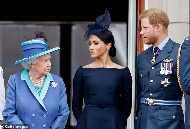 Kate cố gắng lấy lại hình ảnh cho Hoàng gia nhưng vẫn bị vợ chồng Meghan 'vỗ mặt' vì phát ngôn nhắc đến Công nương Diana 11