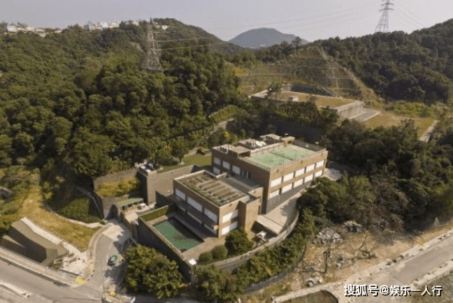  dinh thự của 'Đông Phương Bất Bại' Lâm Thanh Hà ở Hồng Kông 9