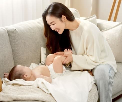 Choi Ji Woo được ngưỡng mộ khi khoe một tấm hình đã cho thấy 'đẳng cấp chăm con': Từ nữ thần Hallyu trở thành 'bà mẹ bỉm sữa' chính hiệu 8