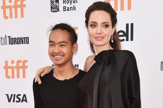 Brad Pitt đau khổ sau khi bị con trai ruồng rẫy, làm chứng chống lại mình trước tòa để 'về phe' Angelina Jolie 0