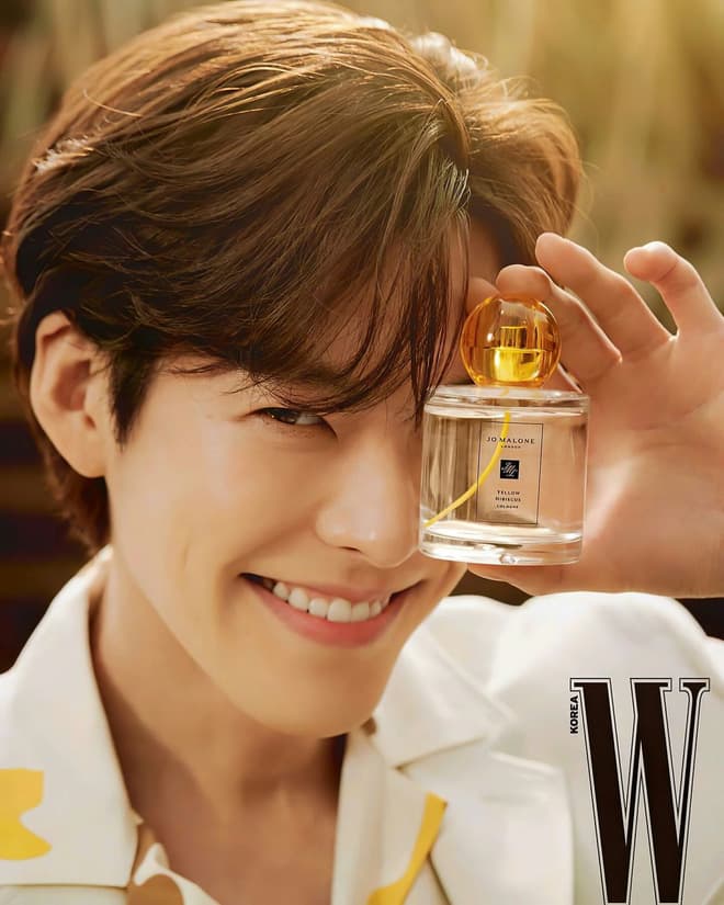 Kim Woo Bin tái xuất với thân hình thay đổi 180 độ: 'bờ vai Thái Bình Dương' và bắp tay khiến fan phải trầm trồ 4