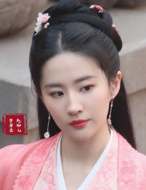 'Cô Cô' Lưu Diệc Phi và 'Dương Quá' Trần Hiểu tay trong tay tình tứ ở hậu trường, chưa lên phim đã muốn 'đẩy thuyền' 5