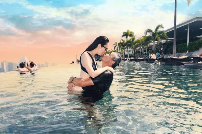 'Dương Quá' Lý Minh Thuận 50 tuổi mà râu tóc bạc phơ, bị chê quá chênh lệch bên cô vợ 'Tiểu Long Nữ' 1