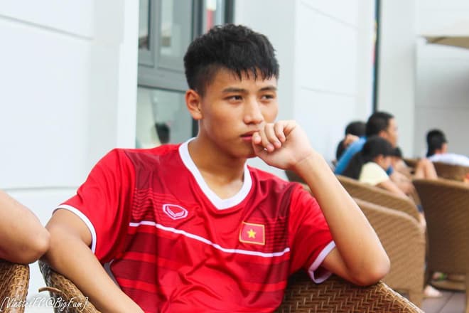 Chân dung Nguyễn Thanh Bình: Cầu thủ bị chỉ trích nhiều nhất sau trận thua của tuyển Việt Nam trước Trung Quốc 3