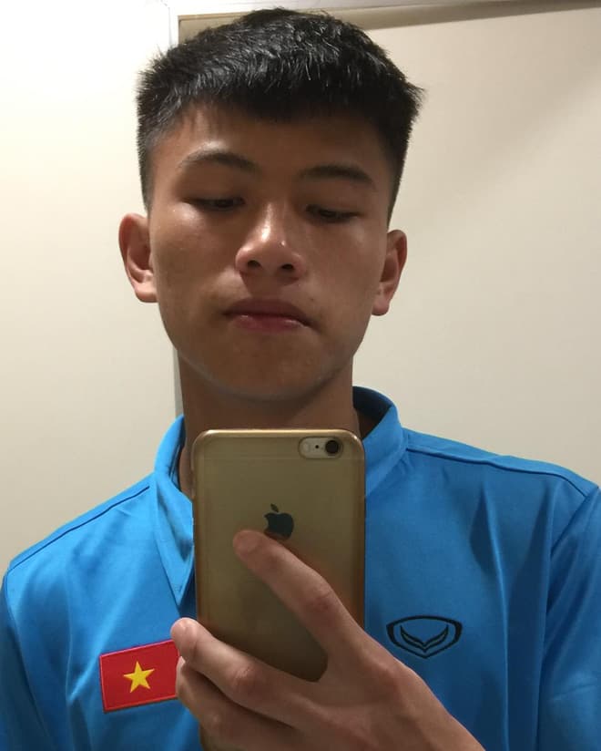 Chân dung Nguyễn Thanh Bình: Cầu thủ bị chỉ trích nhiều nhất sau trận thua của tuyển Việt Nam trước Trung Quốc 2
