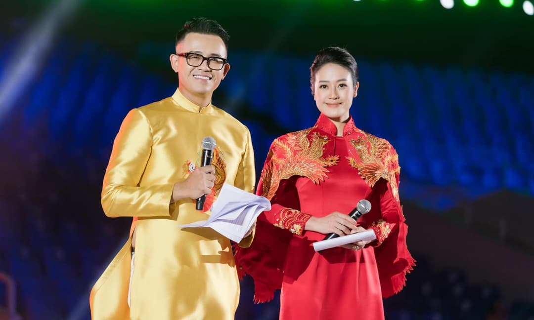 MC Phí Linh lần đầu tiết lộ về sự 'mạo hiểm' khi dẫn Lễ khai mạc SEA Games 31