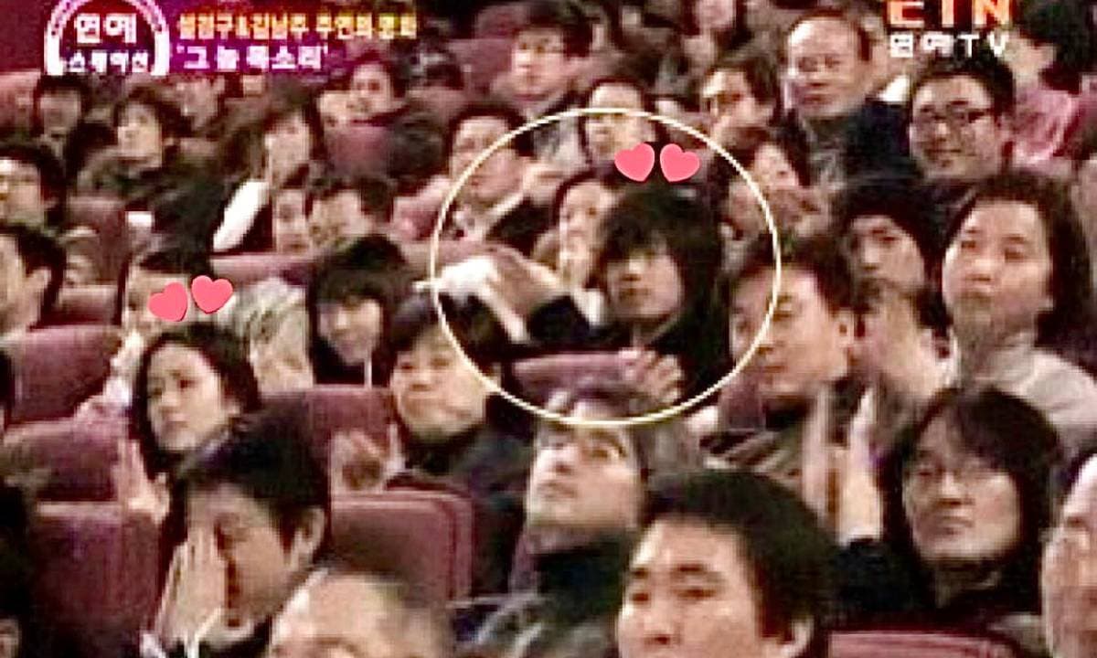 15 năm trước Hyun Bin và Son Ye Jin cùng chung khung hình nhưng họ không hề biết sau này sẽ kết duyên vợ chồng 
