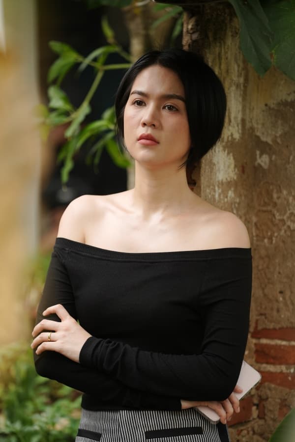 ngoc-trinh-lam-duoc-dieu-nay-ngay-khi-quay-lai-showbiz-tiet-lo-thai-do-cua-viet-huong-va-hong-dao-voi-minh-2-ngoisaovn-w600-h900 1