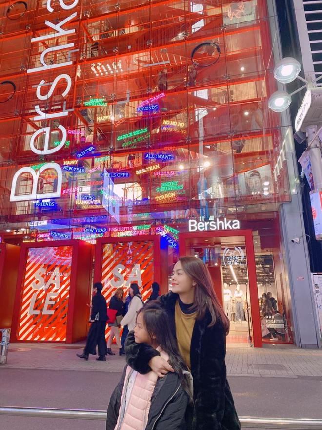 Phạm Quỳnh Anh và con gái lớn mở đầu năm mới bằng chuyến đi tới Nhật Bản 9