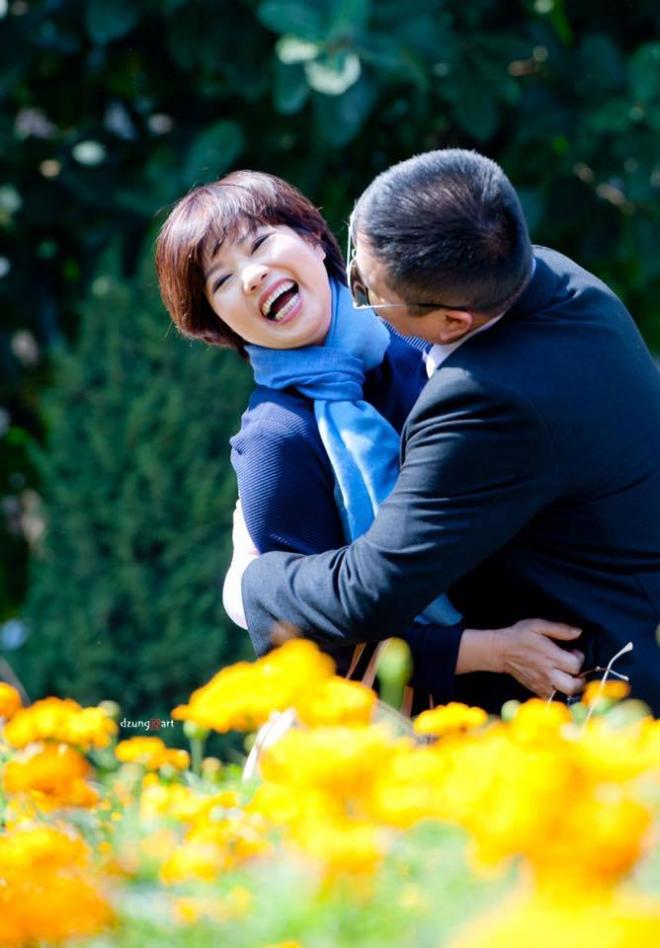 nghệ sĩ Chí Trung và vợ 1