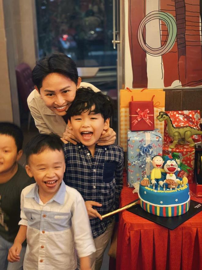 Chồng vắng mặt trong sinh nhật 5 tuổi của con trai Hoa hậu Diễm Hương 7