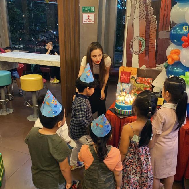 Chồng vắng mặt trong sinh nhật 5 tuổi của con trai Hoa hậu Diễm Hương 5