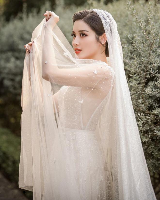 Huyền My đăng loạt ảnh diện váy cô dâu, fans hô hào giục cưới 4