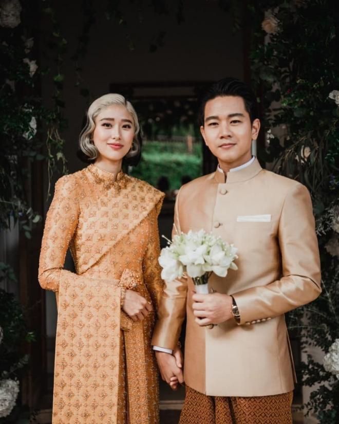 Tình cũ của Pong Nawat kết hôn với HLV The Face Men Thailand - Toni Rakkaen 5