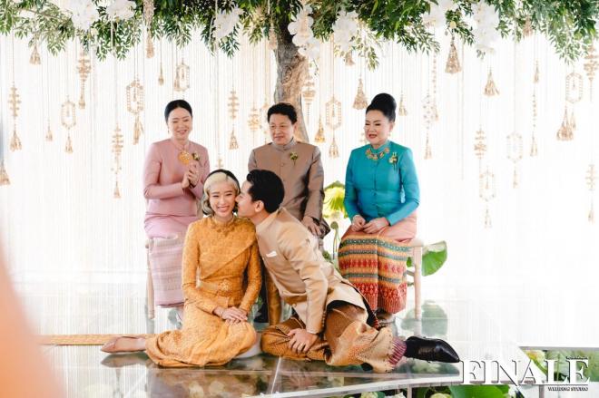 Tình cũ của Pong Nawat kết hôn với HLV The Face Men Thailand - Toni Rakkaen 9