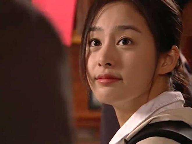 Song Hye Kyo người nổi tiếng sớm nhất 0
