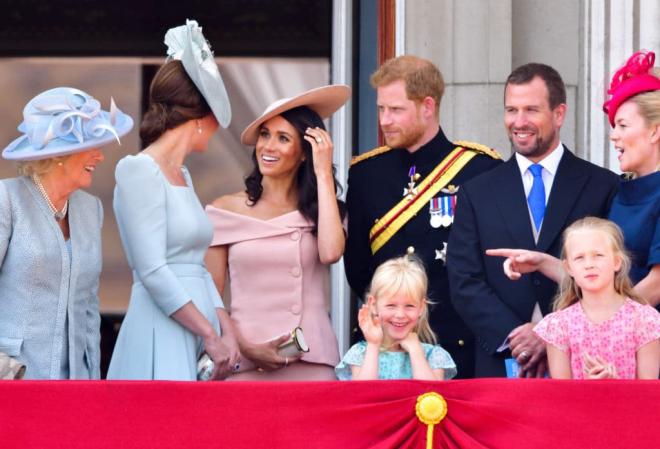 Nữ hoàng Anh mời vợ chồng Hoàng tử Harry và Meghan đến lễ diễu hành nhân dịp sinh nhật 95 tuổi, lần đầu đoàn tụ kể từ khi cháu trai 'dứt áo ra đi' 0