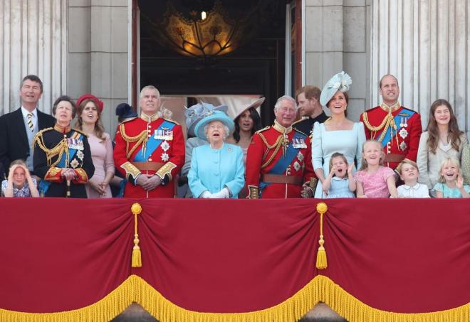 Nữ hoàng Anh mời vợ chồng Hoàng tử Harry và Meghan đến lễ diễu hành nhân dịp sinh nhật 95 tuổi, lần đầu đoàn tụ kể từ khi cháu trai 'dứt áo ra đi' 0