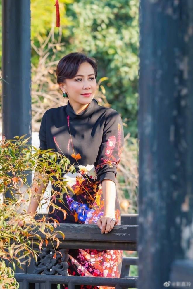  Lưu Gia Linh khiến fan 'lóa mắt' khi sở hữu bộ sưu tập ngọc bích 'khủng' 1