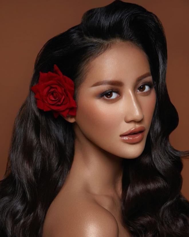 Hoa hậu Hoàn vũ Indonesia 5