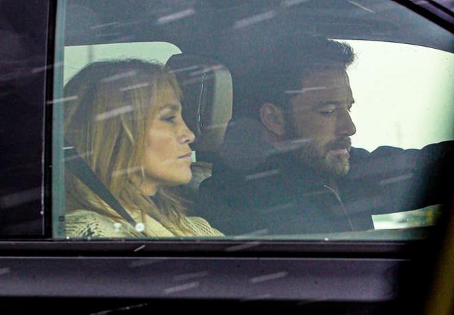 Bị vị hôn phu cắm sừng, Jennifer Lopez đi nghỉ dưỡng với tài tử 'Batman', nghi vấn 'tình cũ không rủ cũng tới' 7