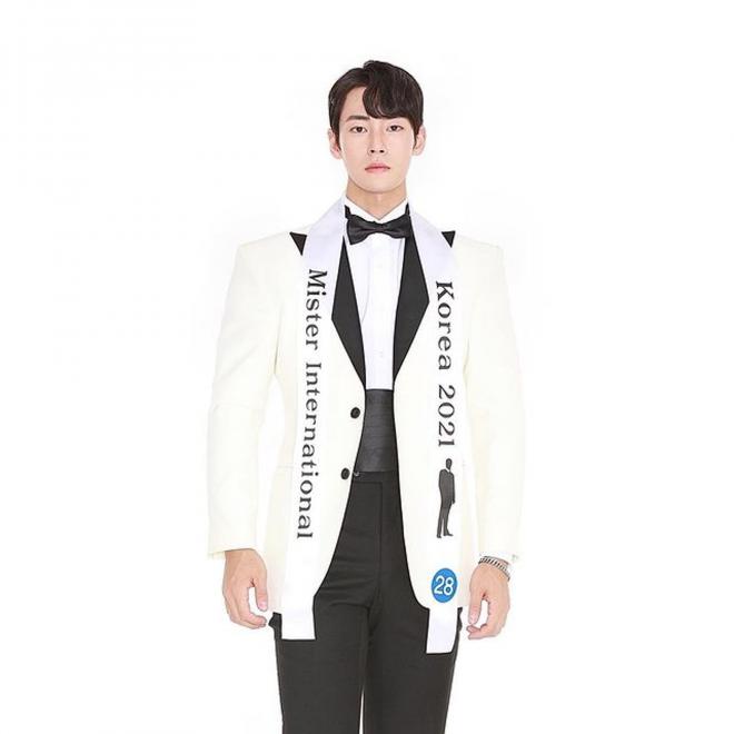 Mỹ nam Han Jungwan đăng quang Mister International Korea 2021, cuộc thi