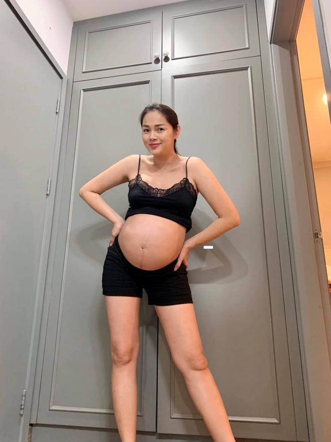 Á hậu Diễm Châu sinh con 0