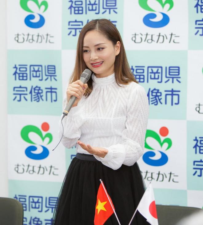 02.jpg 1