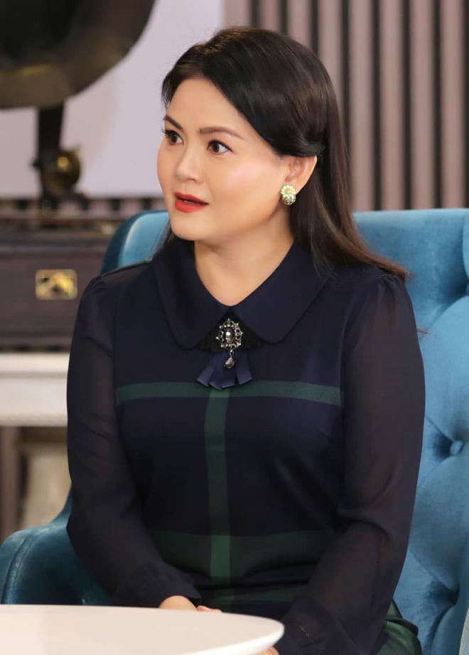 sao-viet-ung-xu-cao-tay-khi-ngoai-tinh-nha-phuong-tham-khong-bang-nguoi-nay-4-ngoisaovn-w808-h1128 1