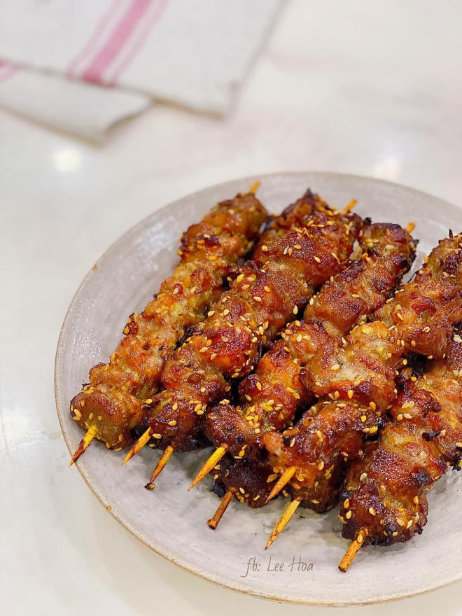 thịt xiên  0