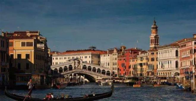 Venice (1).jpg 2