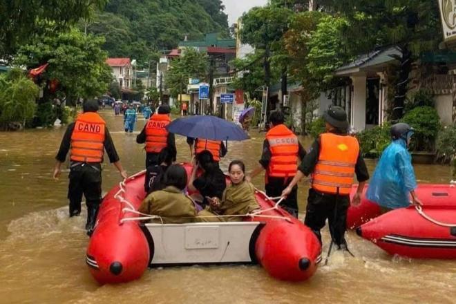 khắc phục mưa lũ  0