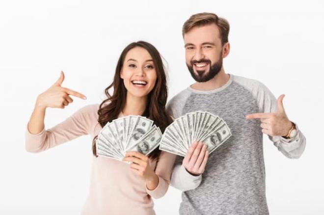 Đàn ông không đưa tiền cho vợ 0