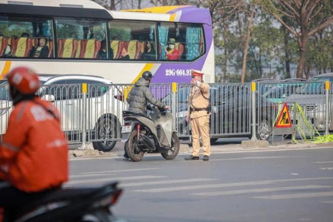 Tết dương lịch 2025 phạt vi phạm giao thông đã thu về số tiền 'khủng' này 0